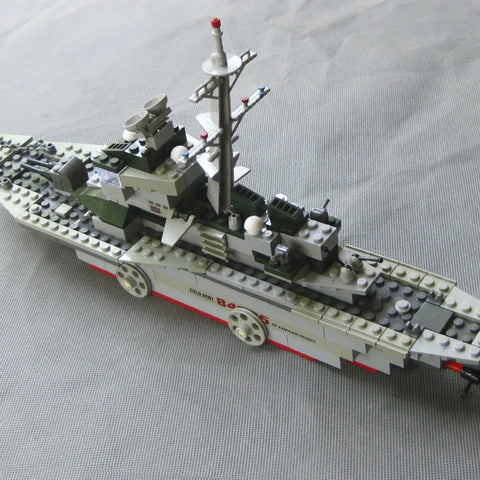 228pcs/set Cruiser Building Block Brick Army Military Ship Model Battle War Ship Navy Vessel Boat Toy Equipment Technic Designer - brickpick